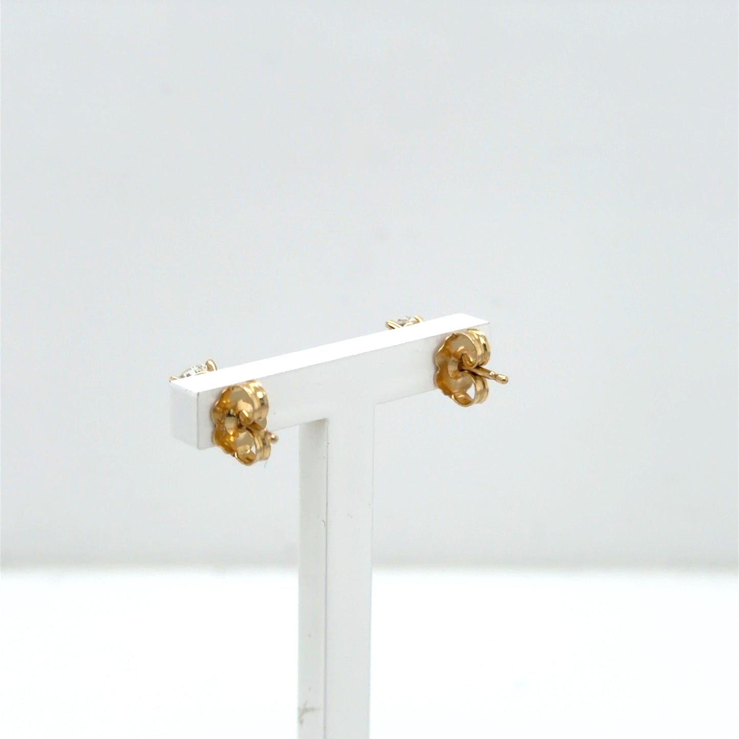 Mined 14kt YG Diamond Studs Round