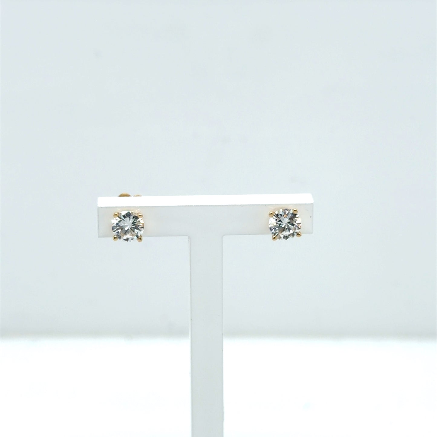 Mined 14kt YG Diamond Studs Round
